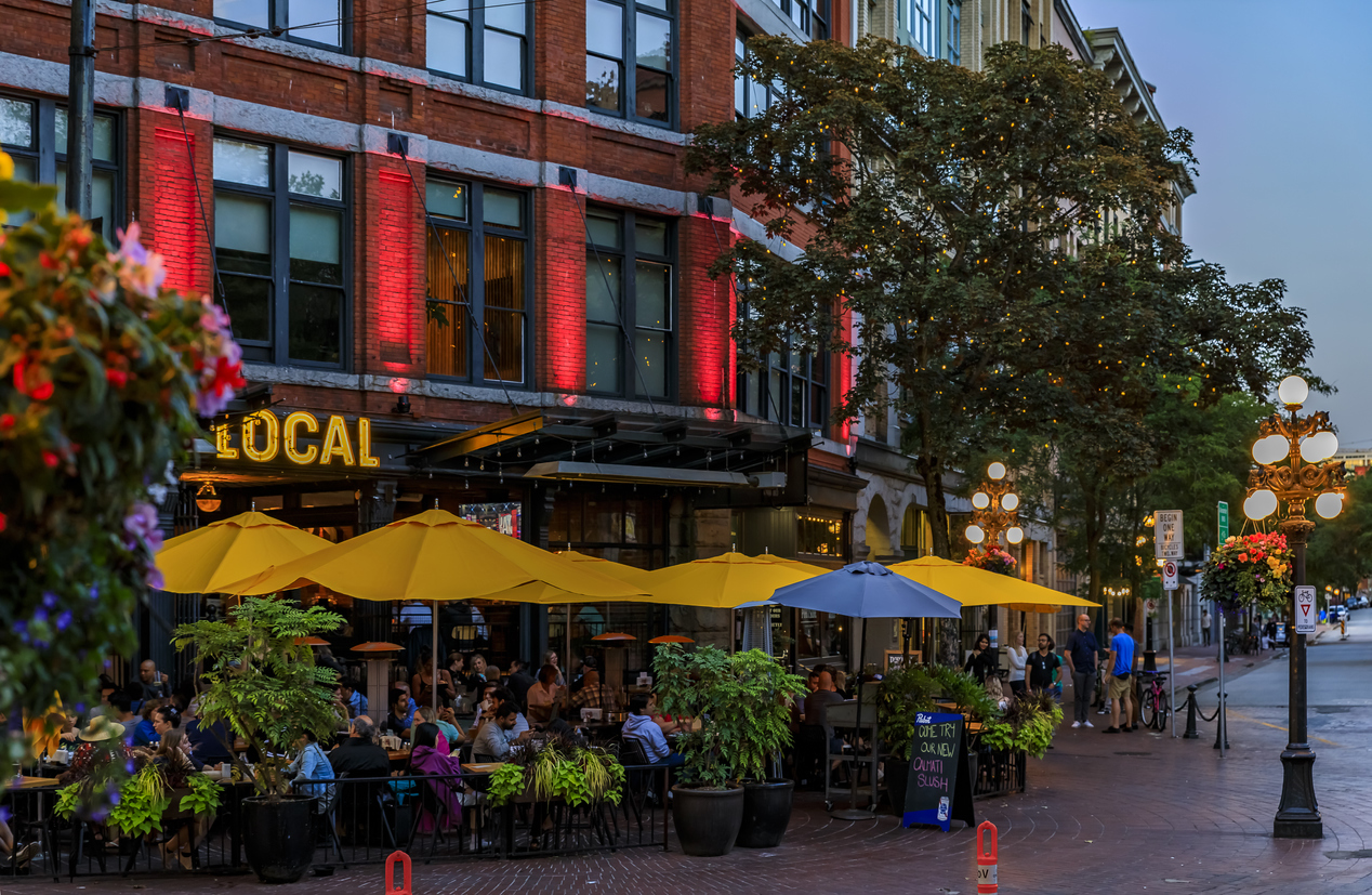 A very lively neighborhood restaurant.