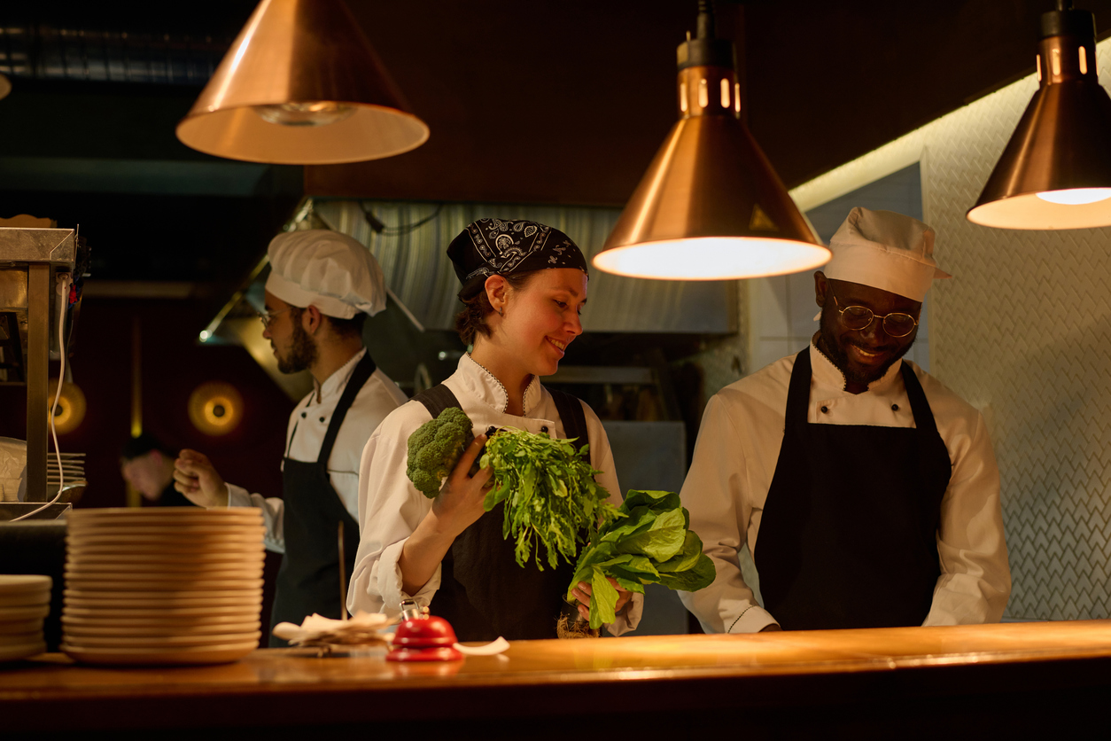 TIME FOR THE GREENS IN MY RESTAURANT!