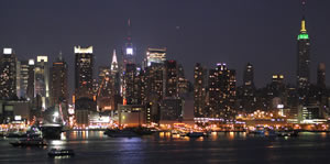New York City skyline. The city that never sleeps, where restaurants are open 24/7. Menucoverman.com